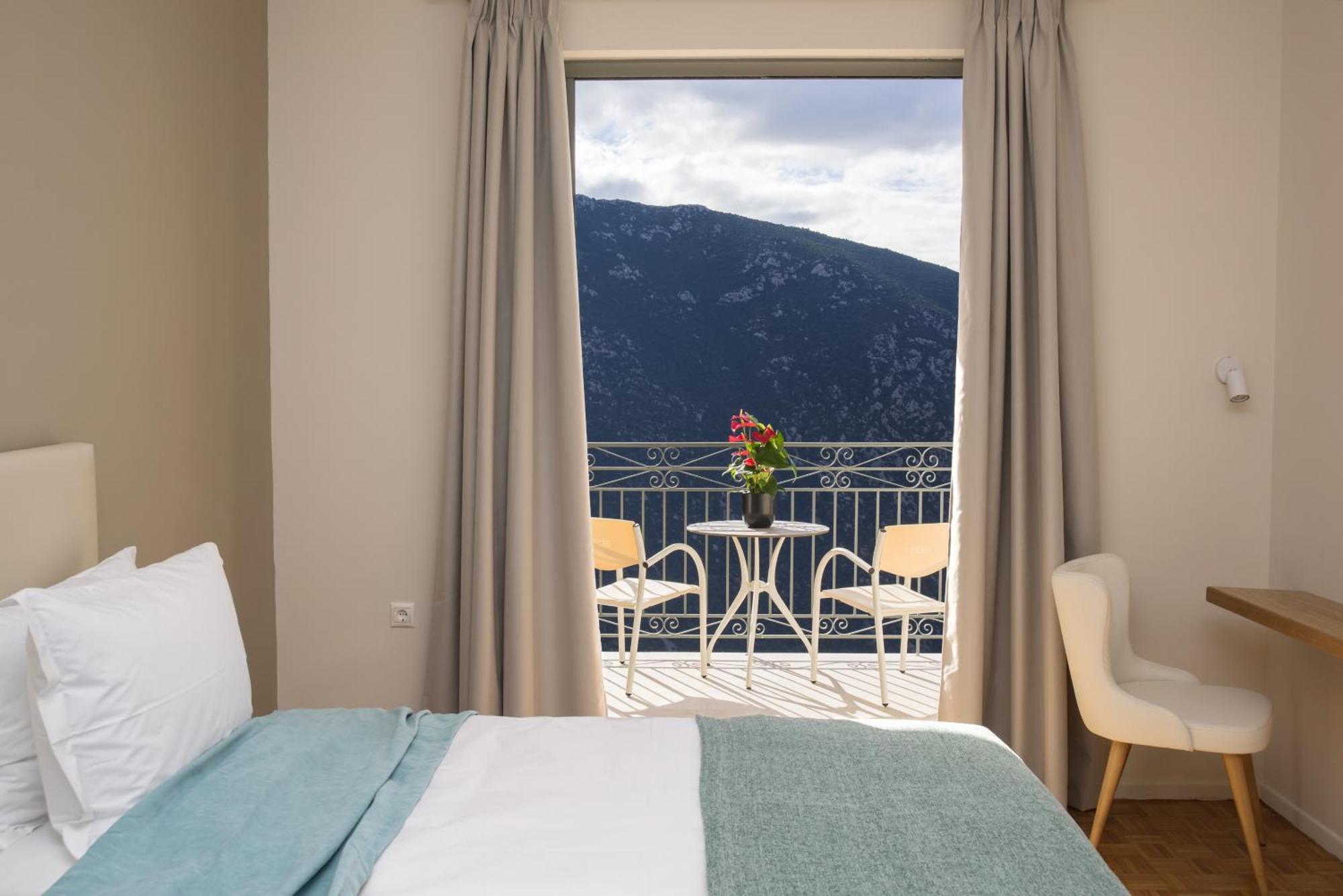 V Hotel Δελφοί Εξωτερικό φωτογραφία